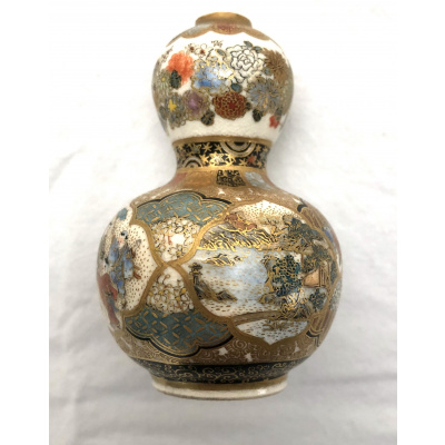 Antique Meiji Satsuma Petite Gourd Vase