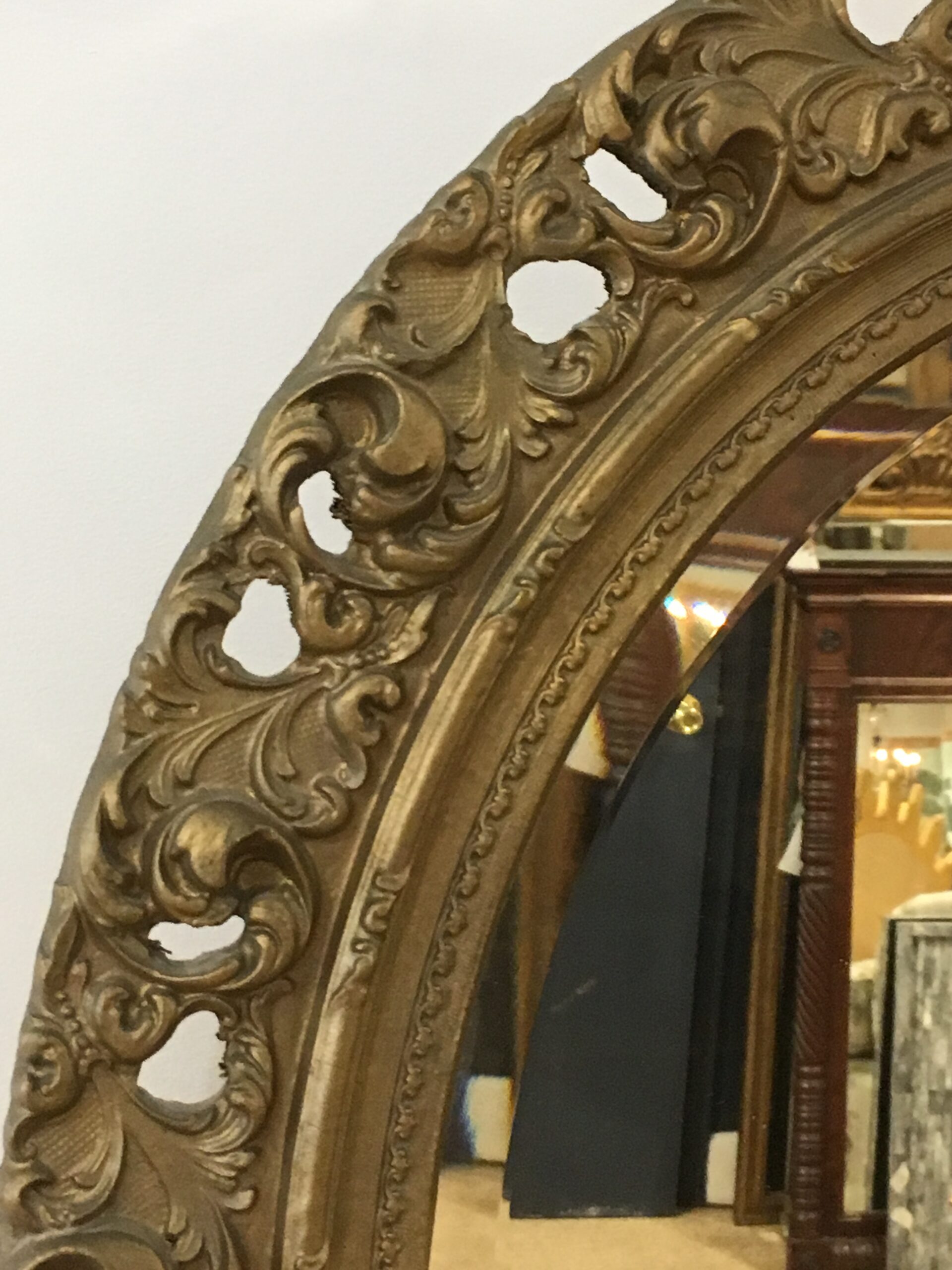 Antique Oval Beveled Mirror w/Gilt Fame