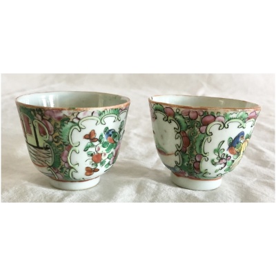 19th c. Rose Medallion Sake Cups - Pair