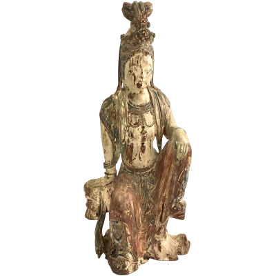 An Antique Chinese Seated Guanyin Figure