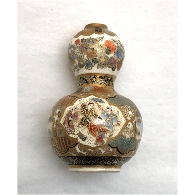 19th c. Meiji Satsuma Petite Gourd Vase