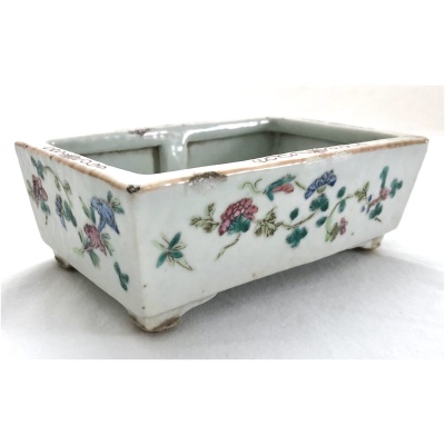 19th c. Chinese Rectangular Footed Pot